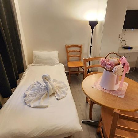 David Hameleh House Aparthotel Netanya Bagian luar foto