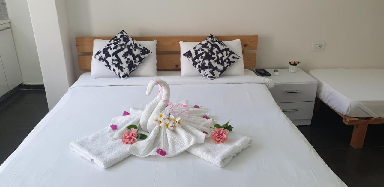 David Hameleh House Aparthotel Netanya Bagian luar foto