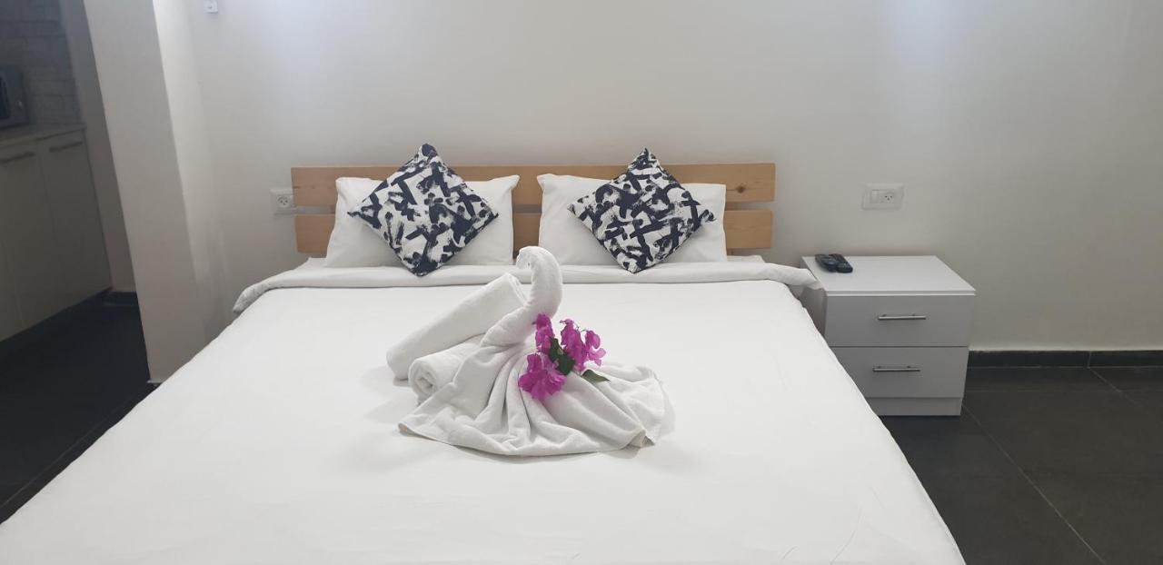 David Hameleh House Aparthotel Netanya Bagian luar foto