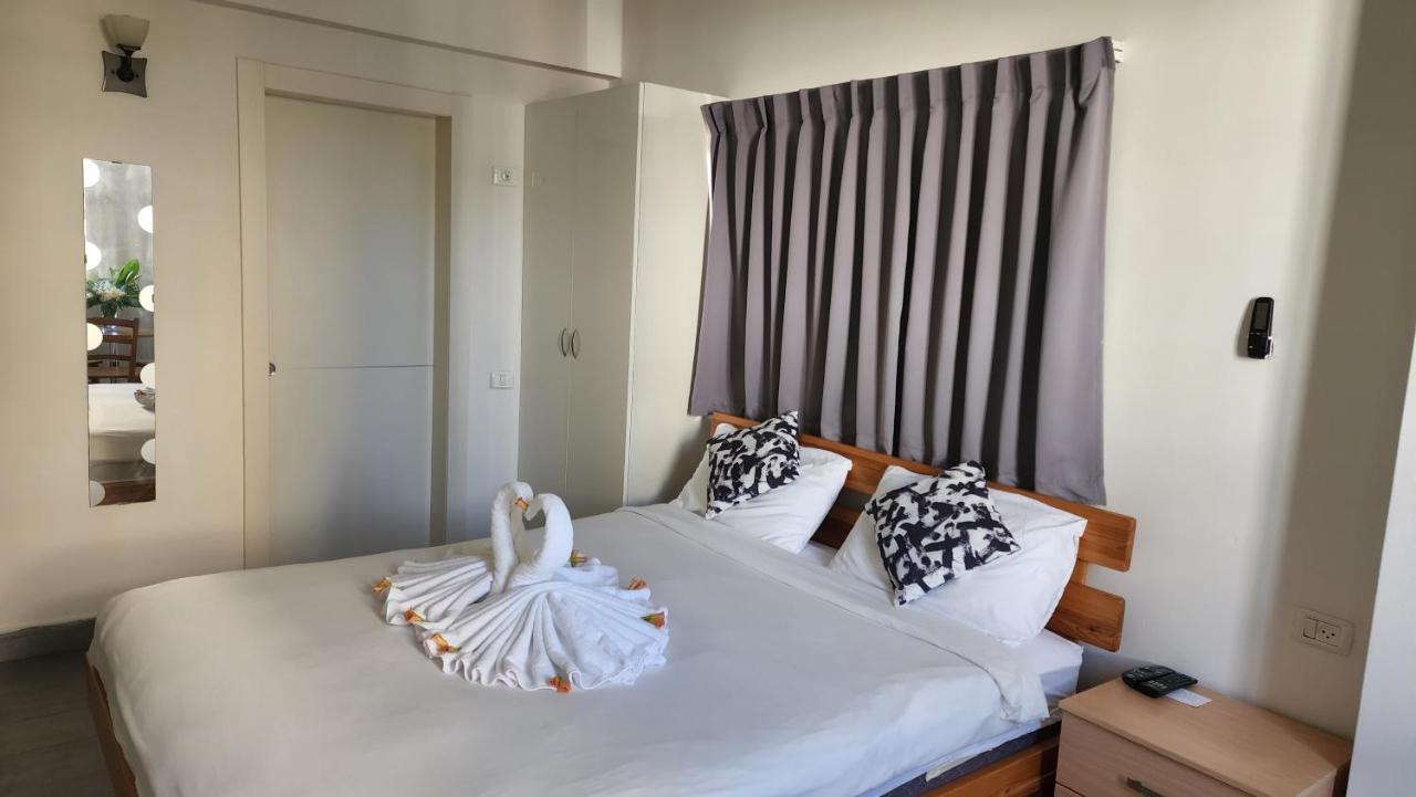 David Hameleh House Aparthotel Netanya Bagian luar foto