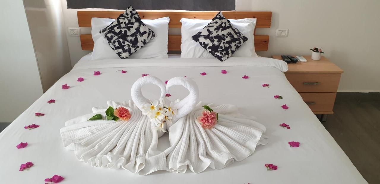 David Hameleh House Aparthotel Netanya Bagian luar foto