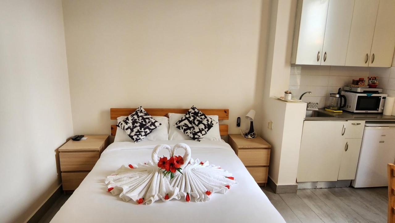David Hameleh House Aparthotel Netanya Bagian luar foto