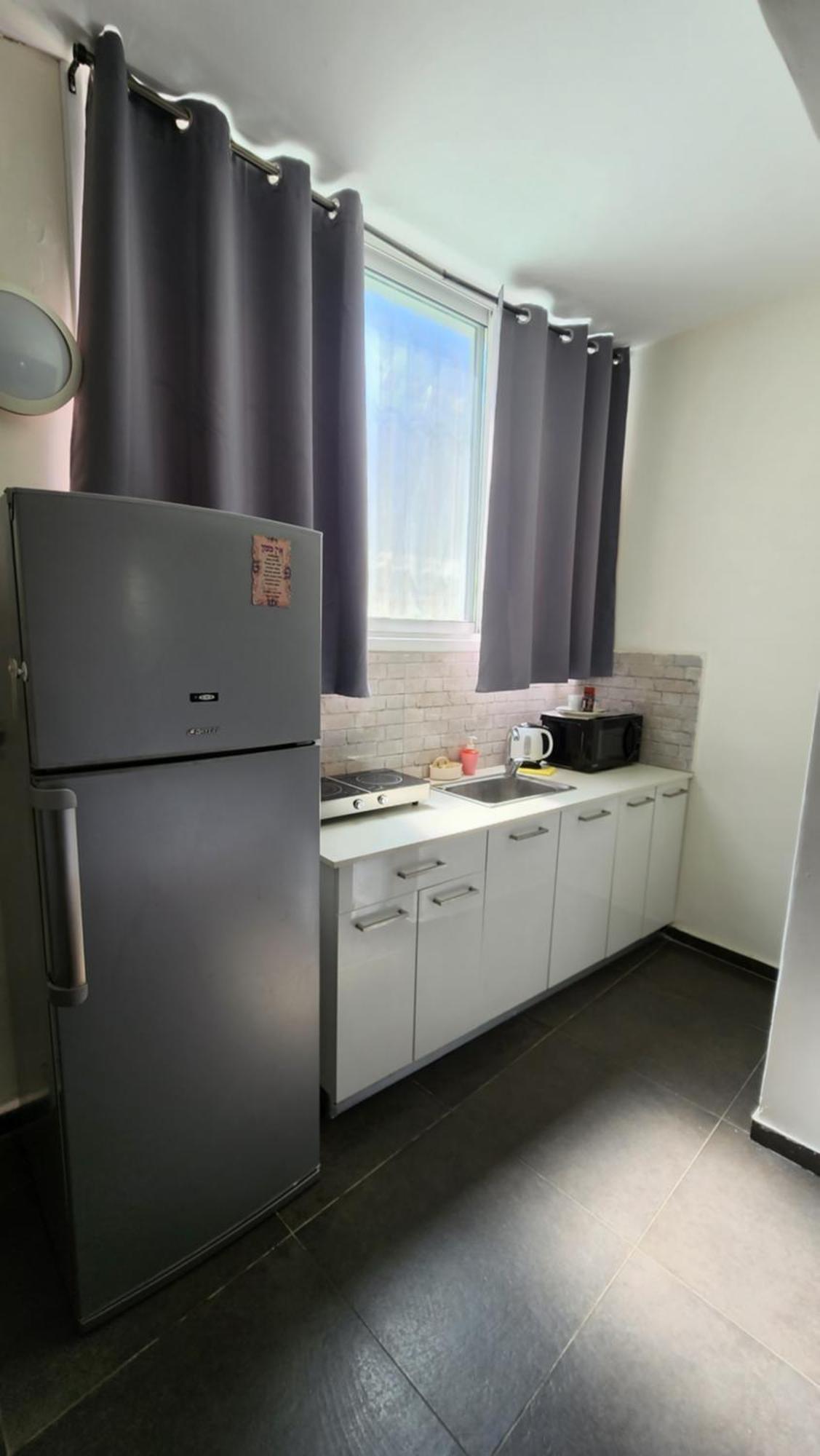 David Hameleh House Aparthotel Netanya Ruang foto