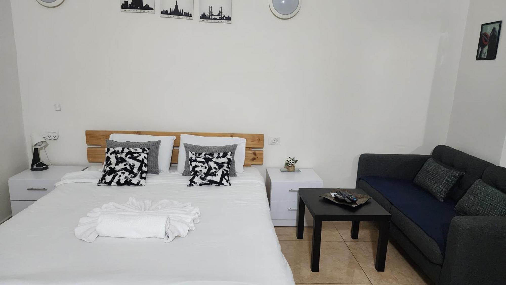 David Hameleh House Aparthotel Netanya Ruang foto