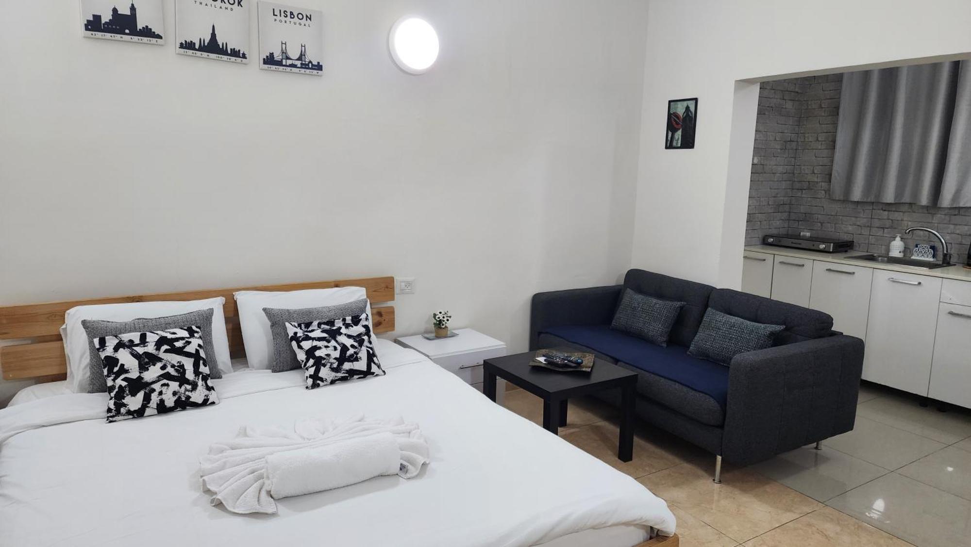 David Hameleh House Aparthotel Netanya Bagian luar foto