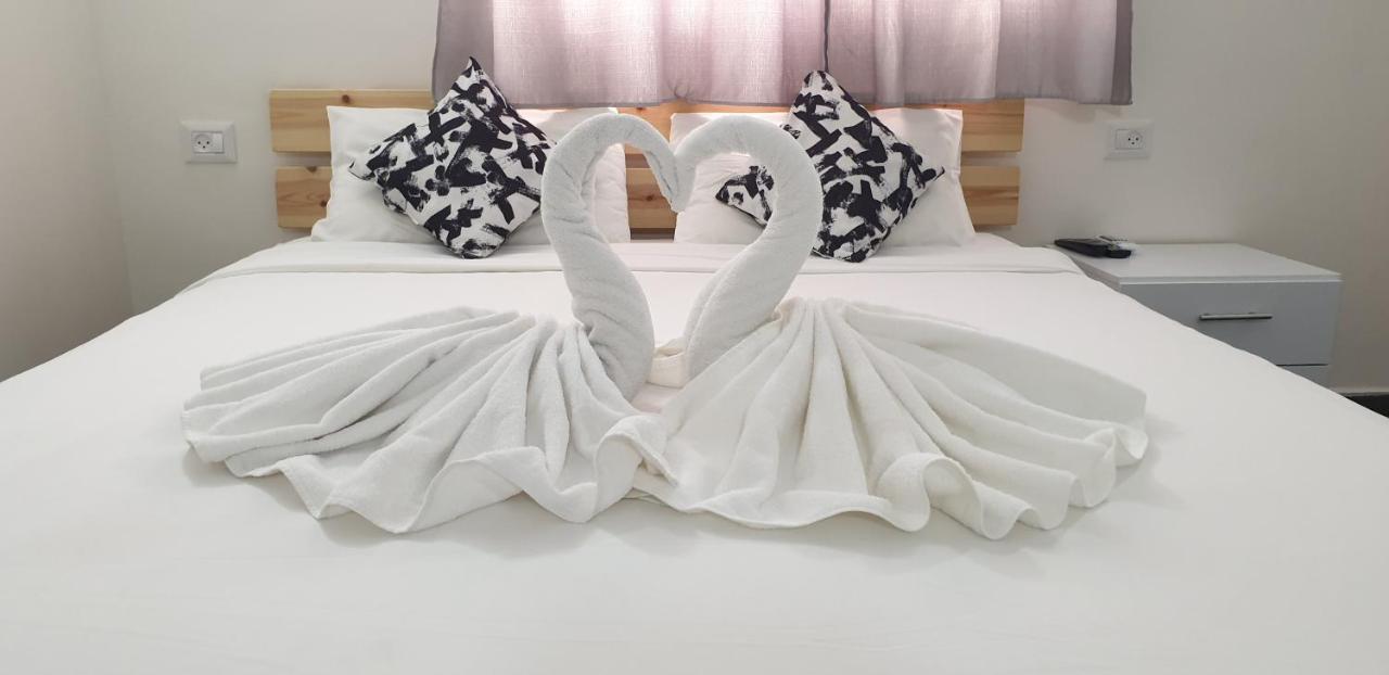 David Hameleh House Aparthotel Netanya Bagian luar foto